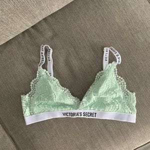 Victoria Secret bralette. Size M. Mint green.